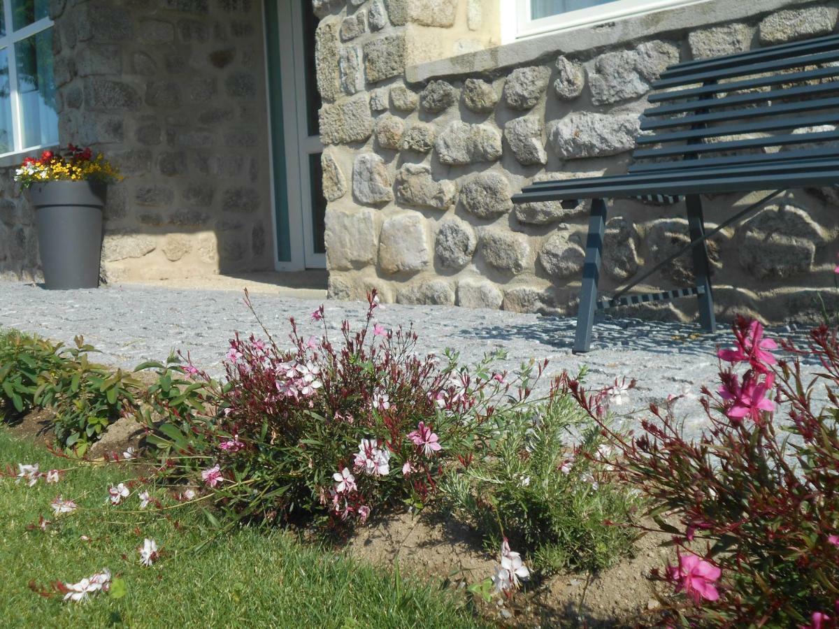 Maison D'Hotes Les Palmiers Gluiras ภายนอก รูปภาพ